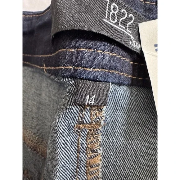 1822 Denim Women's Jean Shorts Size 14 Blue Cut Off New With Tags - Picture 7 of 11